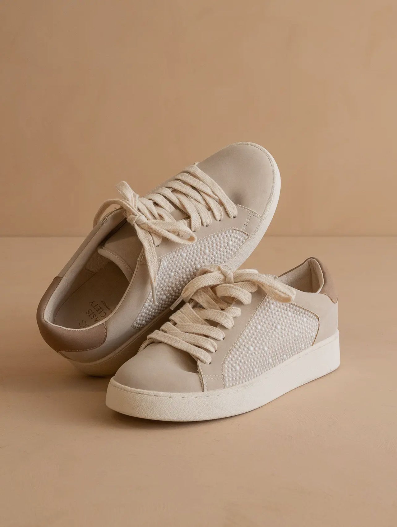 Pearl Sneakers