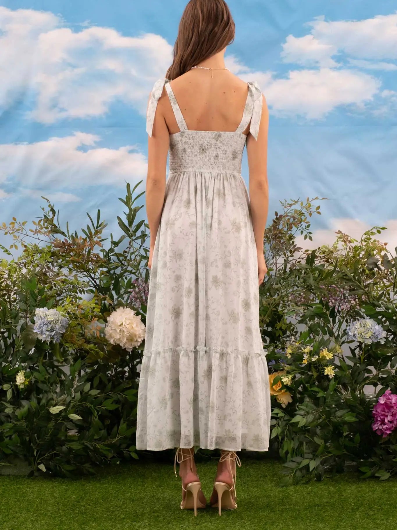 Floral Sweetheart Ruched Front Sleeveless Midi Dress