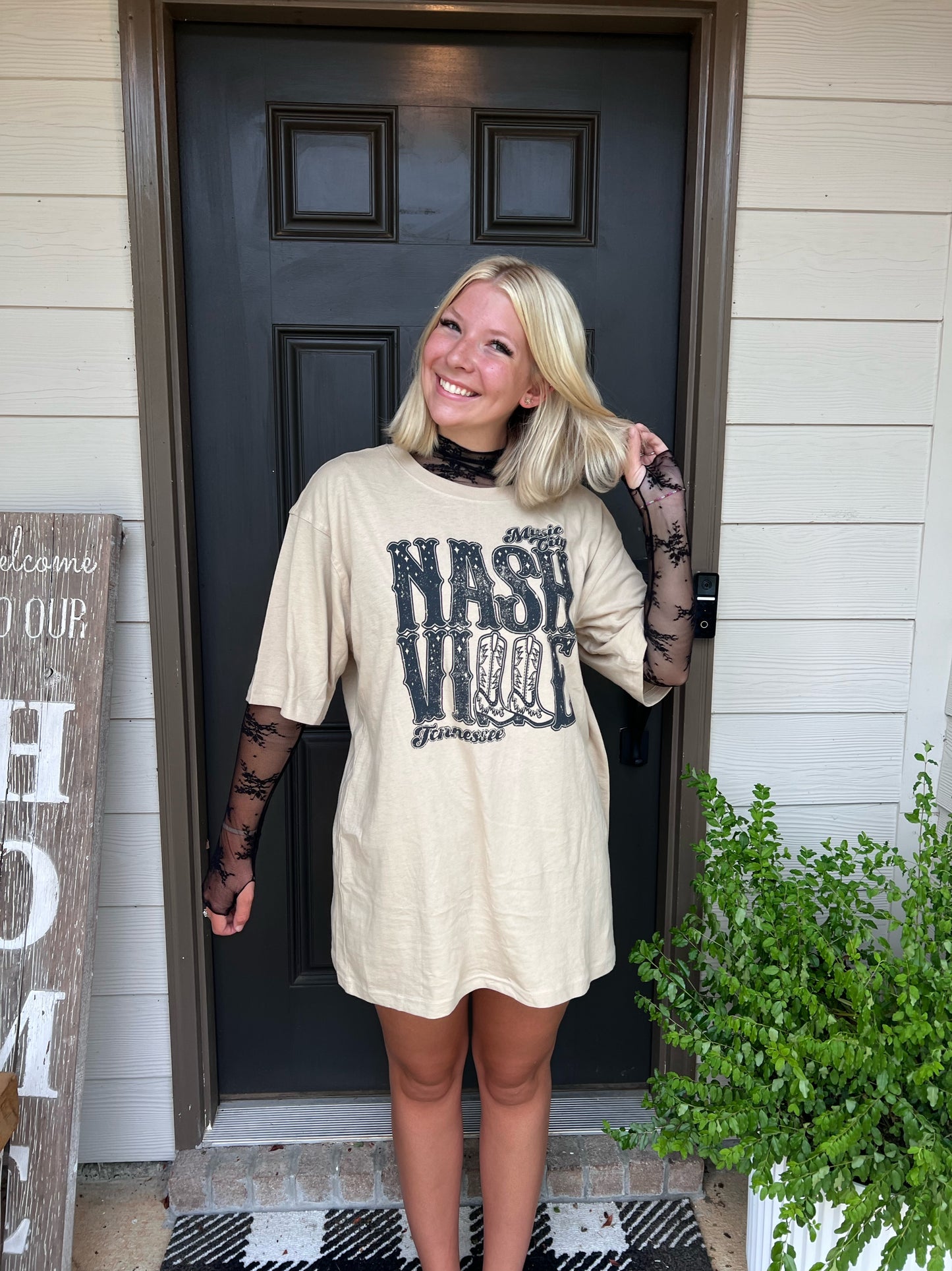 Nashville Oversize Graphic Tee