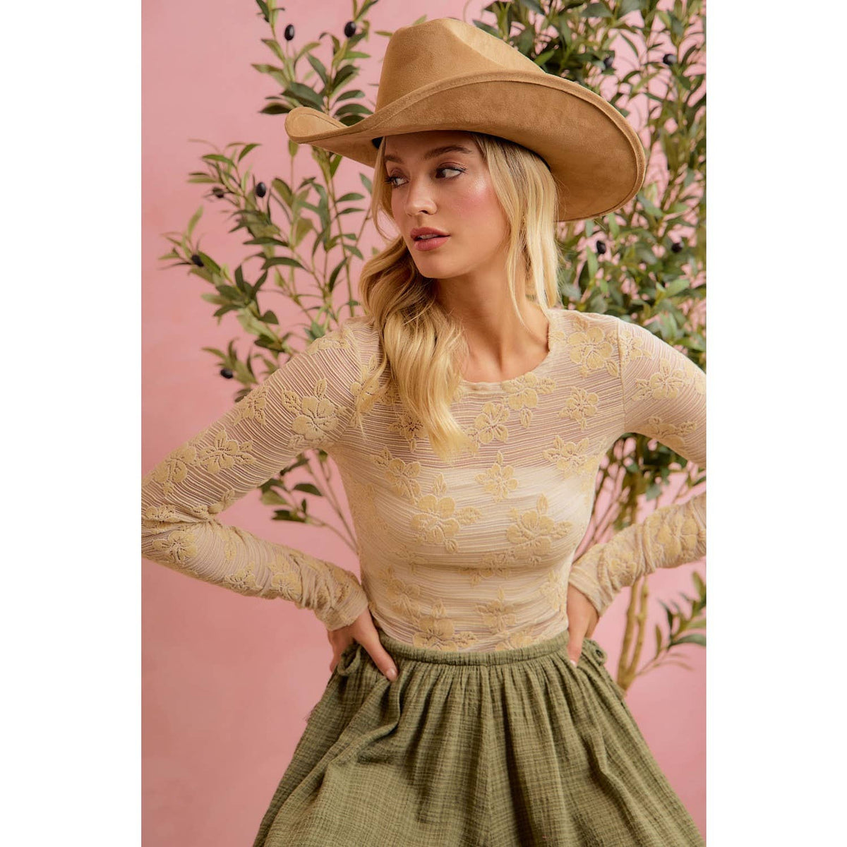 FLORAL LACE TOP