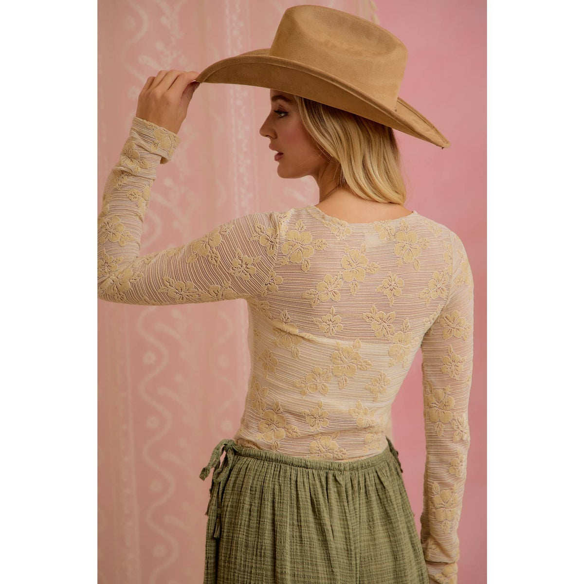 FLORAL LACE TOP