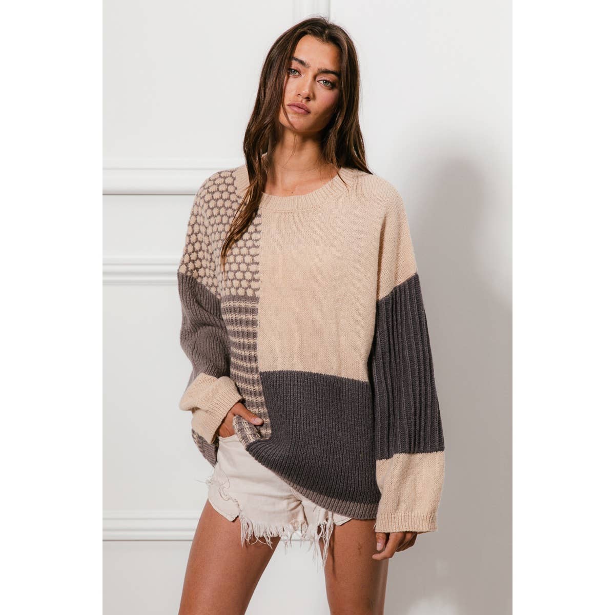 Cream/Navy Sweater