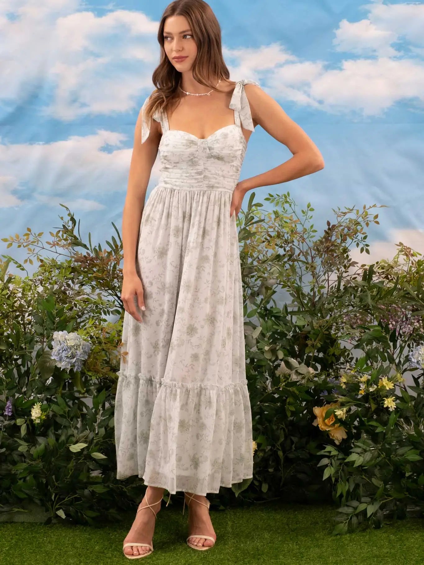 Floral Sweetheart Ruched Front Sleeveless Midi Dress